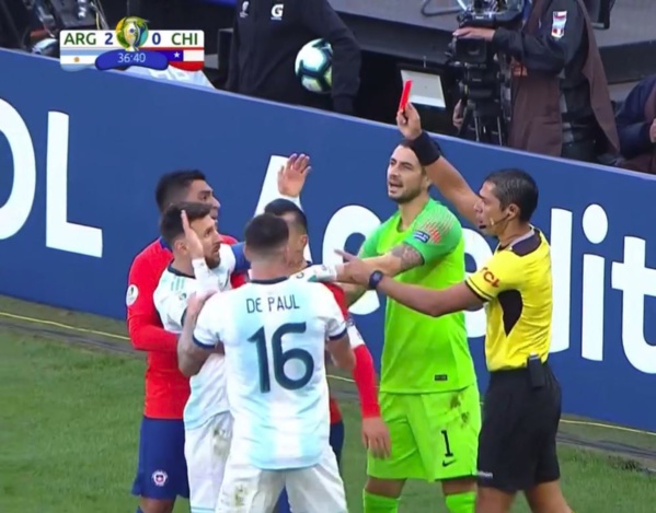 Vidéo-Copa America : l'Argentine termine 3e, Messi voit rouge