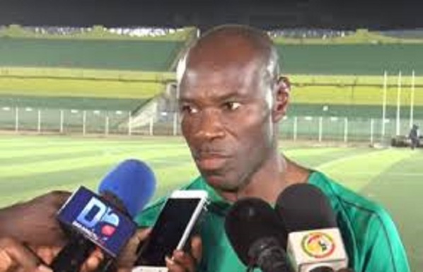 Dr Abdourahmane Fedior médecin des « Lions » : « On a préféré maintenir Ismaïla Sarr en salle » Dr Abdourahmane Fedior médecin des « Lions » : « On a préféré maintenir Ismaïla Sarr en salle »