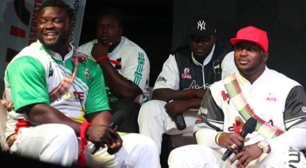 Vidéo – Eumeu Sène à Modou Lo : « J’ai battu deux fois celui qui t’a humilié devant tous les sénégalais » Vidéo – Eumeu Sène à Modou Lo : « J’ai battu deux fois celui qui t’a humilié devant tous les sénégalais »