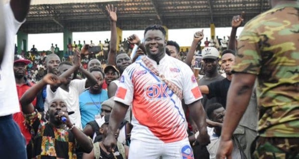 VIDEO-Open-press: Eumeu Sène compte prendre sa revanche sur Modou Lô VIDEO-Open-press: Eumeu Sène compte prendre sa revanche sur Modou Lô