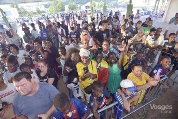 Kalidou Koulibaly accueilli en héros dans sa ville natale en France Kalidou Koulibaly accueilli en héros dans sa ville natale en France