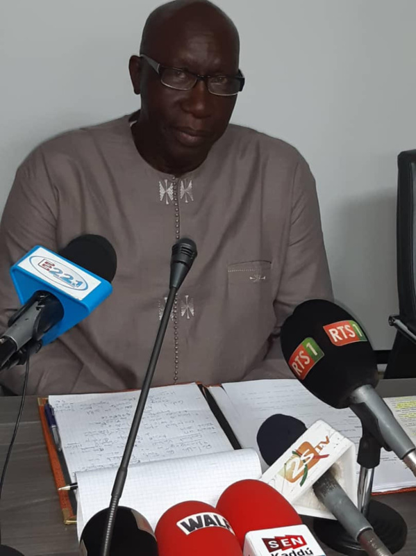 Abdourahmane Ndiaye « Adidas » ancien coach des « Lions » : Pourquoi je n’ai pas signé le contrat Abdourahmane Ndiaye « Adidas » ancien coach des « Lions » : Pourquoi je n’ai pas signé le contrat