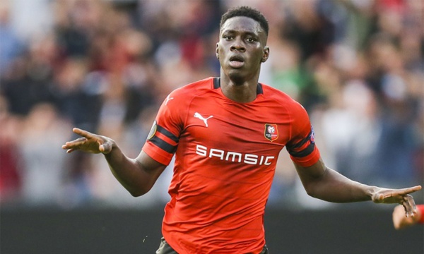 Transfert de Sarr à Watford : Pourquoi ça coince 
