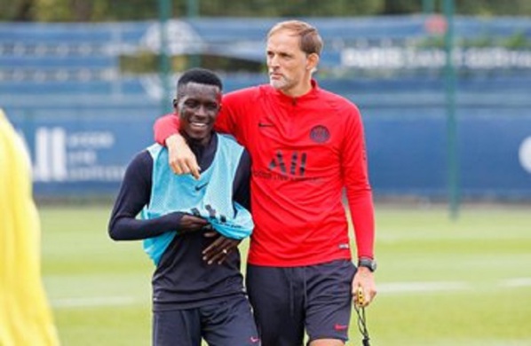 Première séance d’entraînement pour Idrissa Gueye avec le PSG Première séance d’entraînement pour Idrissa Gueye avec le PSG