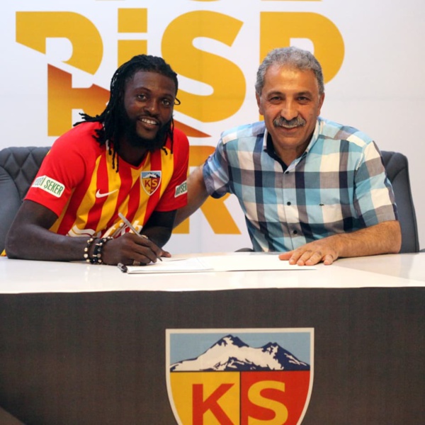Emmanuel Adebayor s'est engagé avec Kayserispor à l’age de 35 ans Emmanuel Adebayor s'est engagé avec Kayserispor à l’age de 35 ans