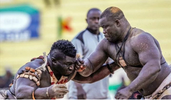 Round 3 contre BG2 – Eumeu Sène clôt le débat : « Même avec un cachet de 6 milliards… » Round 3 contre BG2 – Eumeu Sène clôt le débat : « Même avec un cachet de 6 milliards… »
