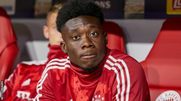 Alphonso Davies : l'ailier du Bayern Munich né dans un camp de réfugiés Alphonso Davies : l'ailier du Bayern Munich né dans un camp de réfugiés