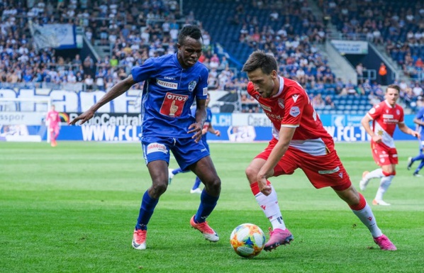 FC Luzern : Ibrahima Ndiaye marque mais s’incline face à Servette (1-2) FC Luzern : Ibrahima Ndiaye marque mais s’incline face à Servette (1-2)