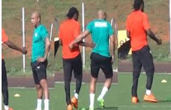 Vidéo: Elhadji Diouf, en complicité avec Aliou Cissé, lors de la séance d'entrainement des Lions Vidéo: Elhadji Diouf, en complicité avec Aliou Cissé, lors de la séance d'entrainement des Lions