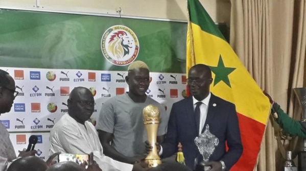 La sélection U20 et l’équipe Beach Soccer récompensées par la FSF La sélection U20 et l’équipe Beach Soccer récompensées par la FSF