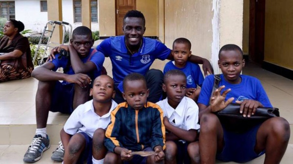 Troisième édition gala Sport221 : Gana Gueye recevra le prix sportif du cœur Troisième édition gala Sport221 : Gana Gueye recevra le prix sportif du cœur