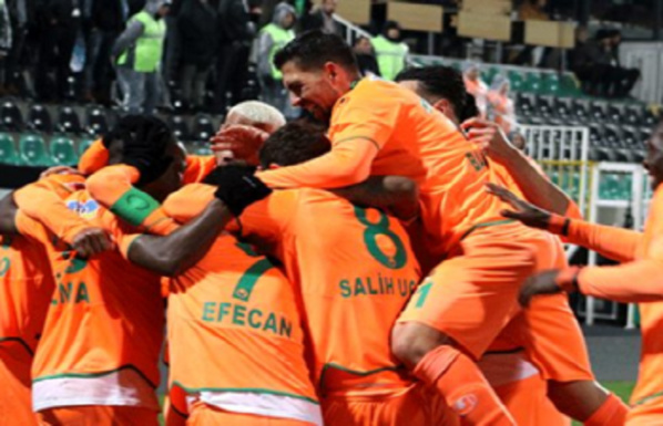 Vidéo – Super Lig : Papiss Cissé buteur avec Alanyaspor face à Dénizlispor Vidéo – Super Lig : Papiss Cissé buteur avec Alanyaspor face à Dénizlispor