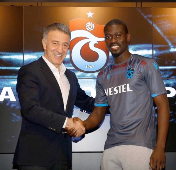 Trabzonspor officialise l’arrivée de Pape Alioune Ndiaye ! Trabzonspor officialise l’arrivée de Pape Alioune Ndiaye !