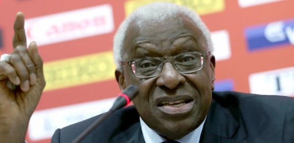 Lamine Diack regrette le report de son procès, « j’aimerais qu’on avance rapidement pour que je  puisse rentrer à Dakar »