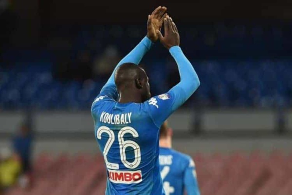 Mercato : Naples balise déjà le terrain pour le départ de Kalidou Koulibaly Mercato : Naples balise déjà le terrain pour le départ de Kalidou Koulibaly