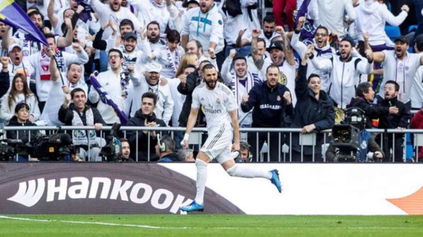 Grace à Benzema, le Real emporte le Derby madrilène (1-0) Grace à Benzema, le Real emporte le Derby madrilène (1-0)