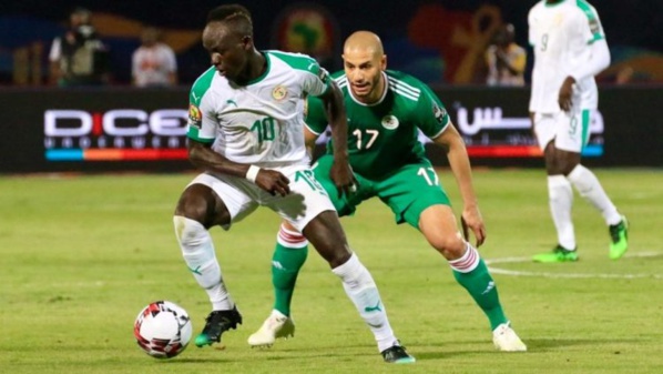 Algérie : Adlene Guedioura forfait pour les éliminatoires Algérie : Adlene Guedioura forfait pour les éliminatoires