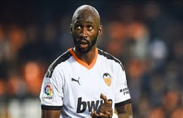 Football : les joueurs qui ont été testés positif au Covid-19 Football : les joueurs qui ont été testés positif au Covid-19