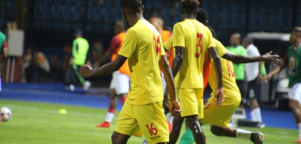 Guinée : l’État réduit les primes des joueurs et du staff technique Guinée : l’État réduit les primes des joueurs et du staff technique