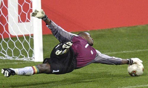 Tony Sylva dans la liste des meilleurs gardiens africains de l’histoire