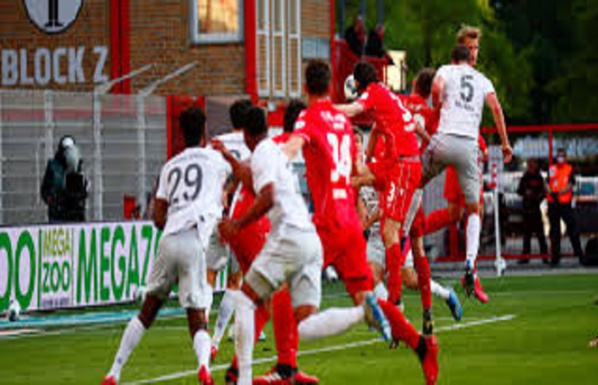 Bayern Munich domine Union Berlin (2-0) : Lewandowski et Pavard buteurs Bayern Munich domine Union Berlin (2-0) : Lewandowski et Pavard buteurs