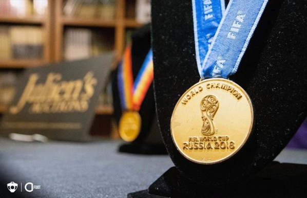 MONDIAL 2018 : un champion du monde français vend sa médaille MONDIAL 2018 : un champion du monde français vend sa médaille