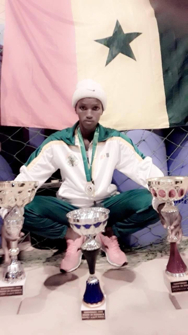 Dieynaba Diallo-Championne d’Afrique de Kung-fu Wushu : Une « Lionne » qui rêve d’un titre olympique Dieynaba Diallo-Championne d’Afrique de Kung-fu Wushu : Une « Lionne » qui rêve d’un titre olympique