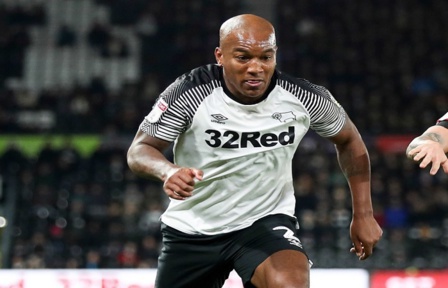 Angleterre : Andre Wisdom, joueur de Derby County, a été poignardé Angleterre : Andre Wisdom, joueur de Derby County, a été poignardé