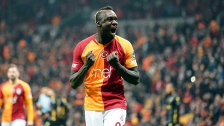 Galatasaray : Mbaye Diagne bientôt de retour Galatasaray : Mbaye Diagne bientôt de retour