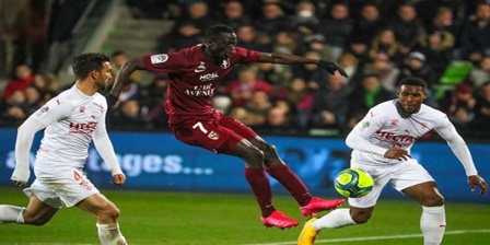 Amical : Metz bat Strasbourg (3-2), doublé d’Ibrahima Niane Amical : Metz bat Strasbourg (3-2), doublé d’Ibrahima Niane