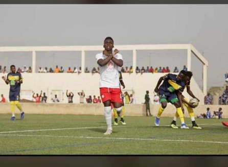 Diambars : Cheikh Bamba Dieng à Marseille pour des essais Diambars : Cheikh Bamba Dieng à Marseille pour des essais