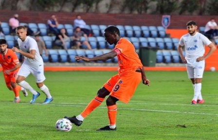 Turquie : Demba Ba inscrit un doublé en match amical (2-2) ! Turquie : Demba Ba inscrit un doublé en match amical (2-2) !