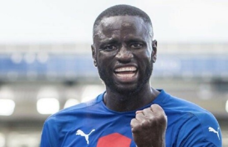 Premier League : Sortie gagnante de Cheikhou Kouyaté face à Manchester United (3-1) Premier League : Sortie gagnante de Cheikhou Kouyaté face à Manchester United (3-1)