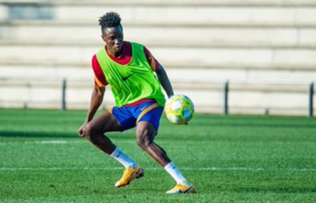 Barcelone : blessé à la cheville, Moussa Ndiaye hors-jeu pour six semaines