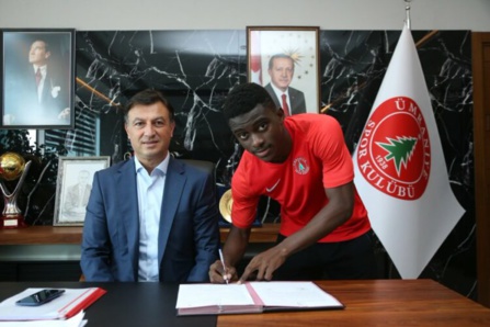Turquie : Adama Wade et Idrissa Camara signent à Ümraniyespor Turquie : Adama Wade et Idrissa Camara signent à Ümraniyespor
