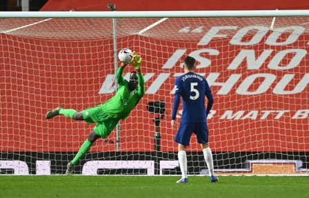 Premier League : face à Manchester United, Mendy maintient Chelsea en vie (0-0)