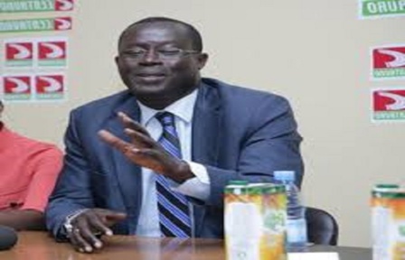 Présidence CAF : Ahmad Ahmad miserait sur Augustin Senghor pour le succéder ? Présidence CAF : Ahmad Ahmad miserait sur Augustin Senghor pour le succéder ?