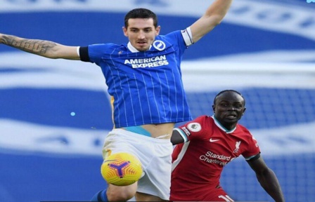 Liverpool tenu en échec par Brighton : la VAR refuse Mané un but