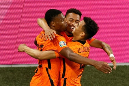 Euro : Pays-Bas bat Autriche (2-0) Euro : Pays-Bas bat Autriche (2-0)