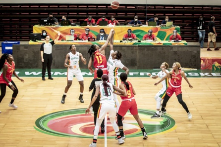 AFROBASKET DAME : Victoire facile des lionnes face à la Guinée AFROBASKET DAME : Victoire facile des lionnes face à la Guinée