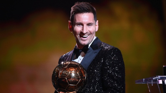 Ballon d’or 2021 : Lionel Messi sacré pour la 7e fois ! Ballon d’or 2021 : Lionel Messi sacré pour la 7e fois !
