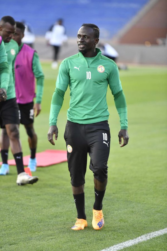 Revivez la première séance d’entraînement des lions du Sénégal au grand stade de Marrakech Revivez la première séance d’entraînement des lions du Sénégal au grand stade de Marrakech