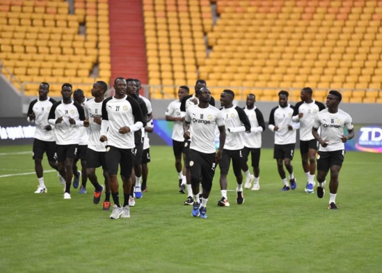 Les images de la première séance d'entraînement des Lions au stade Abdoulaye Wade Les images de la première séance d'entraînement des Lions au stade Abdoulaye Wade