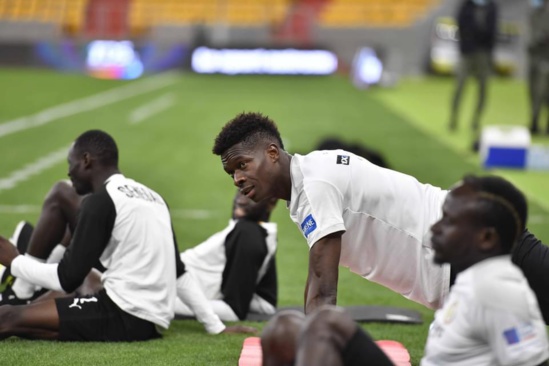 Les images de la première séance d'entraînement des Lions au stade Abdoulaye Wade Les images de la première séance d'entraînement des Lions au stade Abdoulaye Wade
