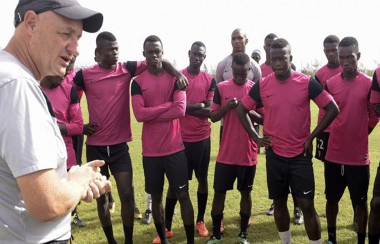 Génération Foot : Olivier Perrin et un ancien pensionnaire du club dans un scandale d’homosexualité Génération Foot : Olivier Perrin et un ancien pensionnaire du club dans un scandale d’homosexualité