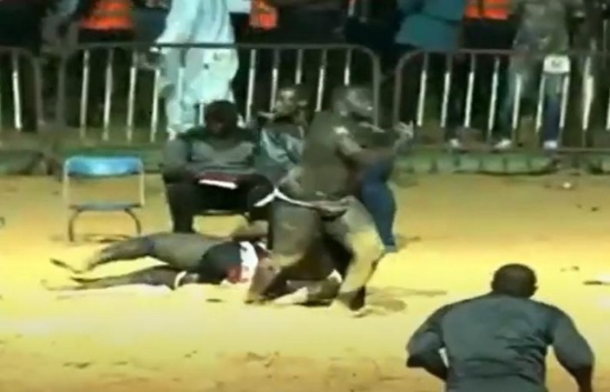 Arène nationale : Franc bat Sokh en 1mn 23 secondes Arène nationale : Franc bat Sokh en 1mn 23 secondes