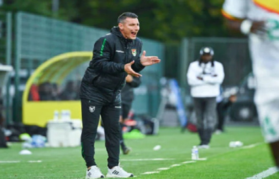 Pablo Escobar: le coach de la Bolivie justifie sa défaite face au Sénégal Pablo Escobar: le coach de la Bolivie justifie sa défaite face au Sénégal