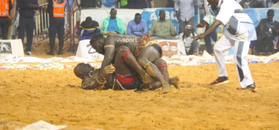 Lutte: Boy Niang 2 bat Balla Gaye 2 Lutte: Boy Niang 2 bat Balla Gaye 2