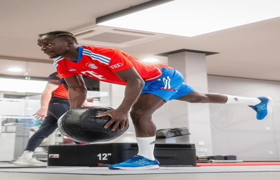 Sadio Mané signe son retour après sa blessure de novembre Sadio Mané signe son retour après sa blessure de novembre