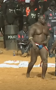 Bombardier évacué en France pour des soins Bombardier évacué en France pour des soins